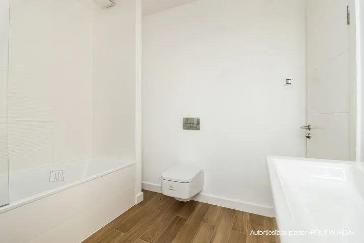 Izīrē dzīvokli, Jaunā Mežaparka iela 32, Rīga, Labais krasts, Mežaparks / 1 400 € 25
