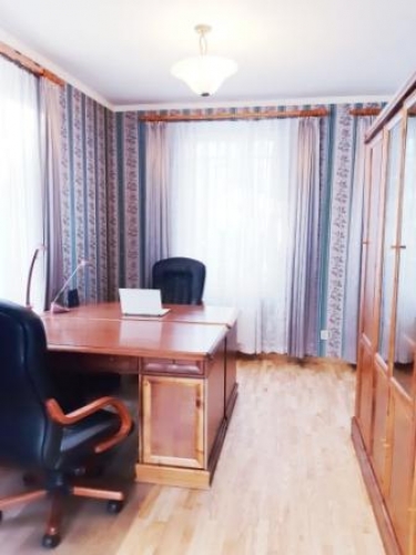 Izīrē māju, Bulduru prospekts iela 106, Jūrmala, Bulduri / 1 800 € 9