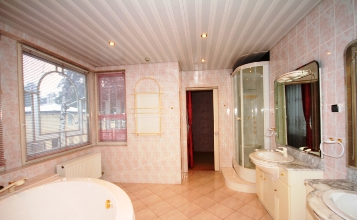 Izīrē māju, Bulduru prospekts iela 106, Jūrmala, Bulduri / 1 800 € 8