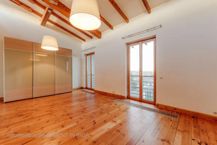 Pārdod dzīvokli, Ūnijas iela 12a, Rīga, Labais krasts, Teika / 172 000 € 10