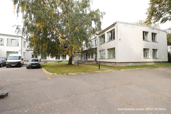 Attēls 1 no 28