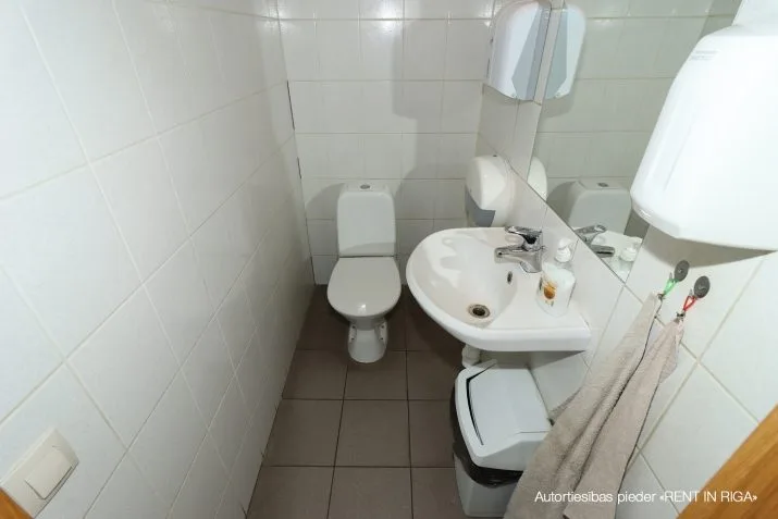 Pārdod biroju, Ieriķu iela 67a, Rīga, Labais krasts, Pļavnieki / 1 600 000 € 18
