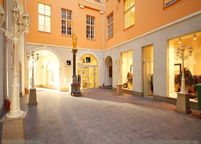 Vaļņu iela 3 5
