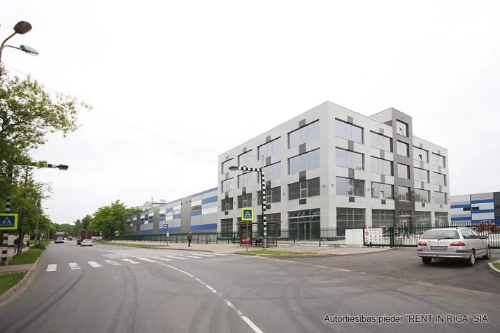 Daugavgrīvas iela 77 3