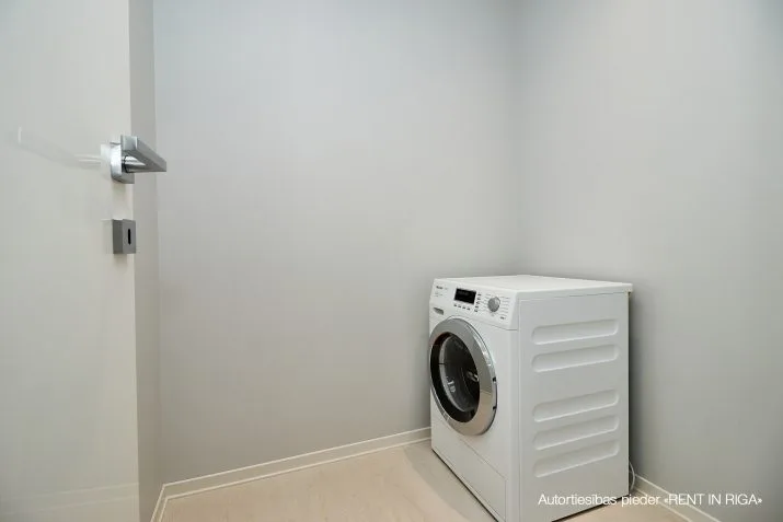 Apartment For Rent, Miesnieku street 17, Rīga, Labais krasts, Centrs / 4 992 € 18
