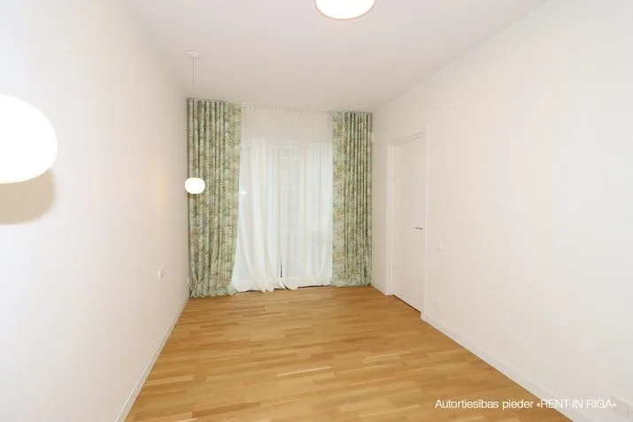 Izīrē dzīvokli, Rūpniecības iela 25, Rīga, Labais krasts, Centrs / 590 € 6