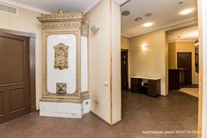 Bruņinieku iela 18 4