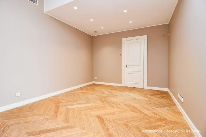 Apartment For Rent, Elizabetes street 18, Rīga, Labais krasts, Centrs / 3 547 € 17