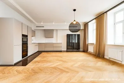 Pārdod dzīvokli, Elizabetes iela 18, Rīga, Centrs / 705000 € 3