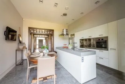 Pārdod māju, Gulbju iela 11, Ķekavas novads, Ķekavas pagasts / 1 199 000 € 4