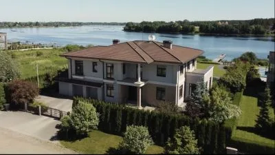 Pārdod māju, Gulbju iela 11, Ķekavas novads, Ķekavas pagasts / 1 199 000 € 1