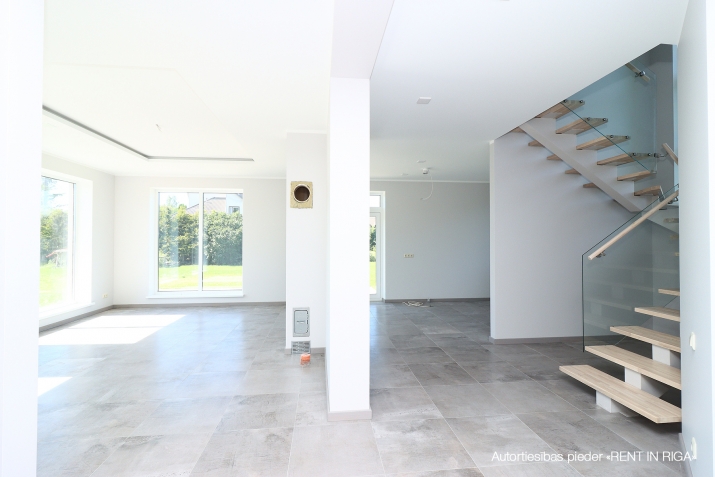 Pārdod māju, Rožu iela 4, Stopiņu novads, Līči / 329 000 € 8
