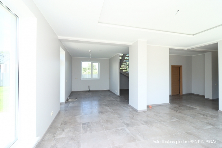 Pārdod māju, Rožu iela 4, Stopiņu novads, Līči / 329 000 € 16