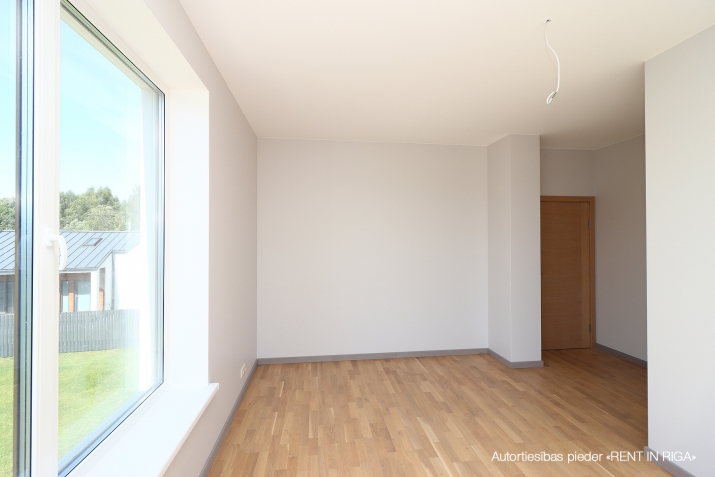 Pārdod māju, Rožu iela 4, Stopiņu novads, Līči / 329 000 € 18