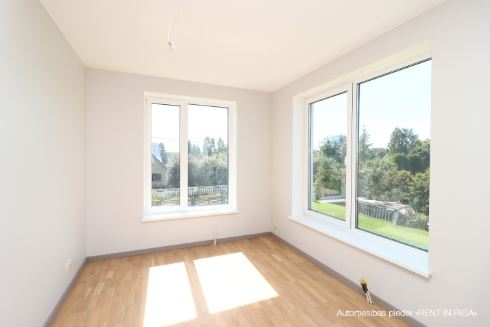 Pārdod māju, Rožu iela 4, Stopiņu novads, Līči / 329 000 € 13