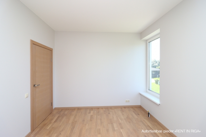 Pārdod māju, Rožu iela 4, Stopiņu novads, Līči / 329 000 € 19