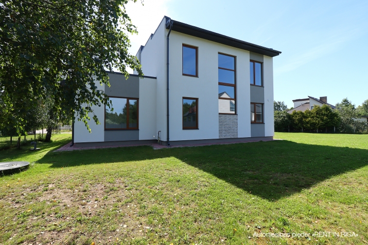 Pārdod māju, Rožu iela 4, Stopiņu novads, Līči / 329 000 € 5