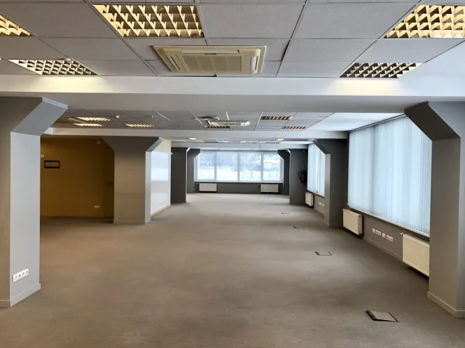 Izīrē biroju, Gunāra Astras iela 2, Rīga, Labais krasts, Purvciems / 36 000 € 14