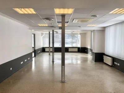 Izīrē biroju, Gunāra Astras iela 2, Rīga, Labais krasts, Purvciems / 36 000 € 2