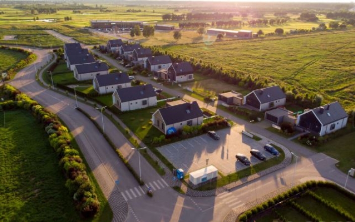Pārdod māju, Jūras iela 14, Babītes novads, Babītes pagasts, Piņķi / 338 000 € 18