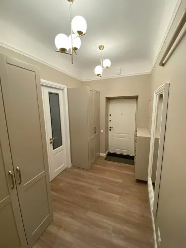 Izīrē dzīvokli, Valdemāra iela 106, Rīga, Labais krasts, Centrs / 600 € 3