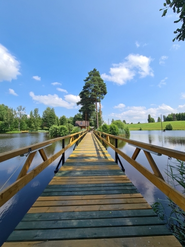 Trīssaliņas ... 4