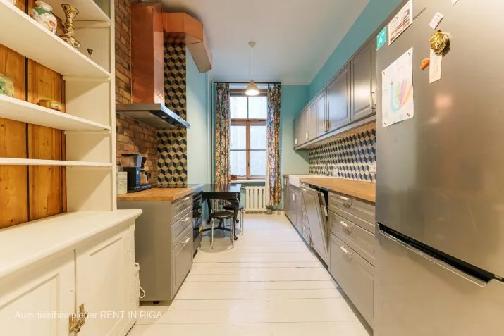 Pārdod dzīvokli, Lāčplēša iela 23, Rīga, Labais krasts, Centrs / 299 000 € 10