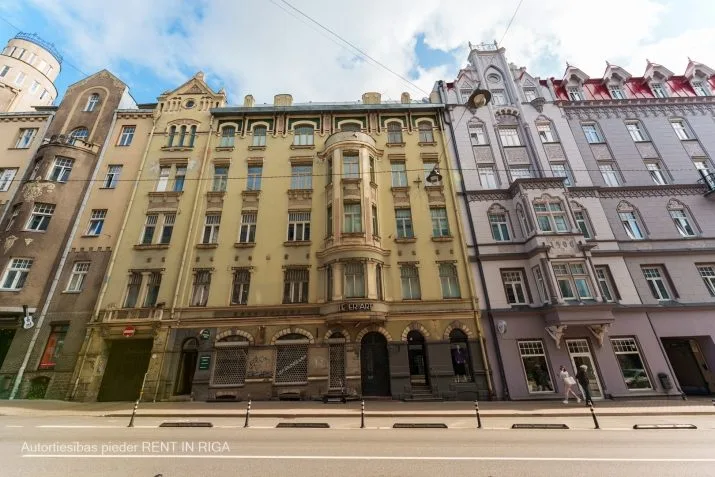 Pārdod dzīvokli, Lāčplēša iela 23, Rīga, Labais krasts, Centrs / 299 000 € 23