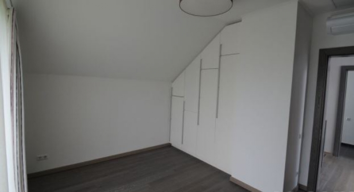 Pārdod māju, Jūras iela 16, Babītes novads, Babītes pagasts, Piņķi / 395 000 € 18