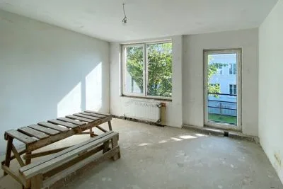 Pārdod dzīvokli, Vāveres iela 4, Rīga, Labais krasts, Teika / 180 000 € 3