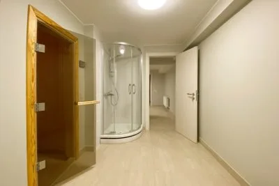 Pārdod dzīvokli, Vāveres iela 4, Rīga, Labais krasts, Teika / 280 000 € 15