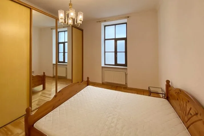 Pārdod dzīvokli, Raiņa bulvāris 3, Rīga, Labais krasts, Vecrīga / 342 000 € 12