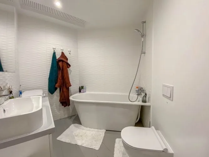 Izīrē dzīvokli, Vesetas iela 26, Rīga, Labais krasts, Centrs / 990 € 16