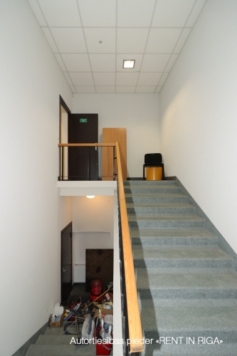 Izīrē tirdzniecības telpas, Pētersalas iela 1, Rīga, Labais krasts, Centrs / 4 560 € 23