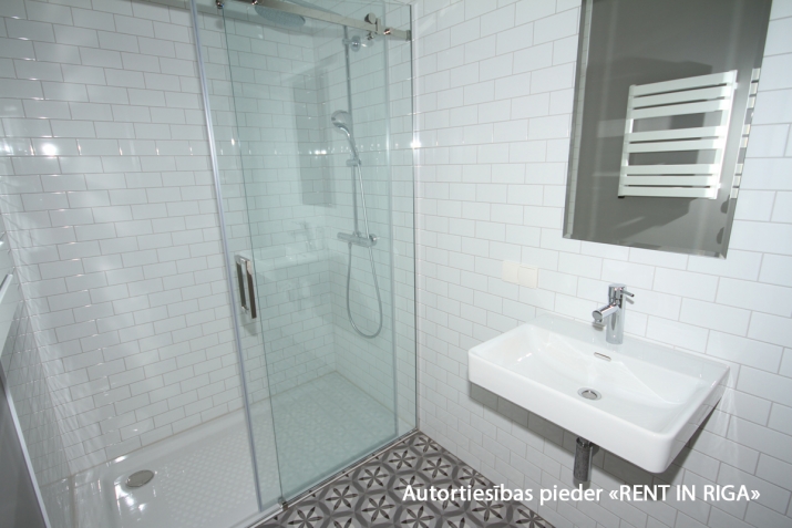 Antonijas iela 17A 6