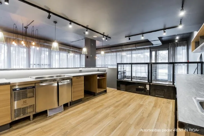 commercial premises For Rent, Mežaparka prospekts street 1, Jūrmala, Dzintari / 4 000 € 10