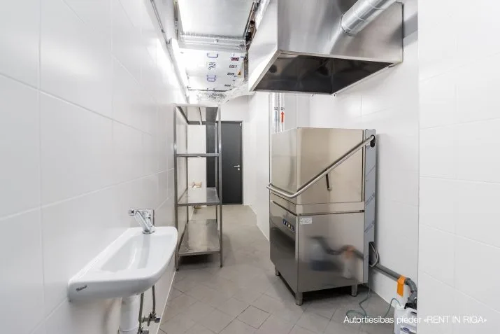 commercial premises For Rent, Mežaparka prospekts street 1, Jūrmala, Dzintari / 4 000 € 19