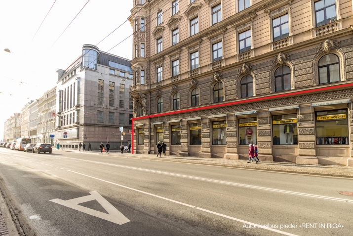 Alfrēda Kalniņa iela 2 1