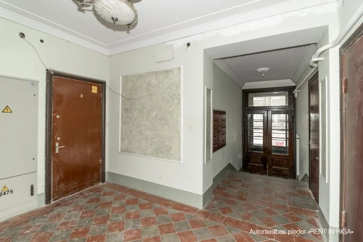 commercial premises For Rent, Krišjāņa Valdemāra street 93, Rīga, Labais krasts, Centrs / 325 € 14