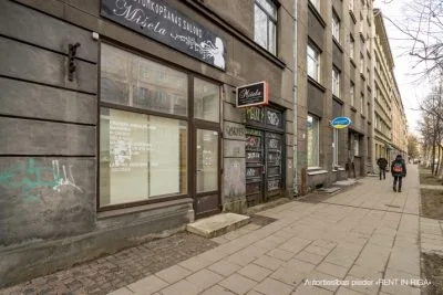 commercial premises For Rent, Krišjāņa Valdemāra street 93, Rīga, Labais krasts, Centrs / 325 € 1