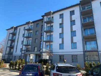 Pārdod dzīvokli, Zasulauka iela 13, Rīga, Kreisais krasts, Šampēteris / 58 900 € 10