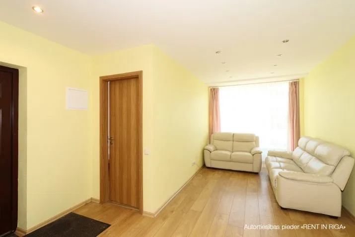 Klusā iela 20 3