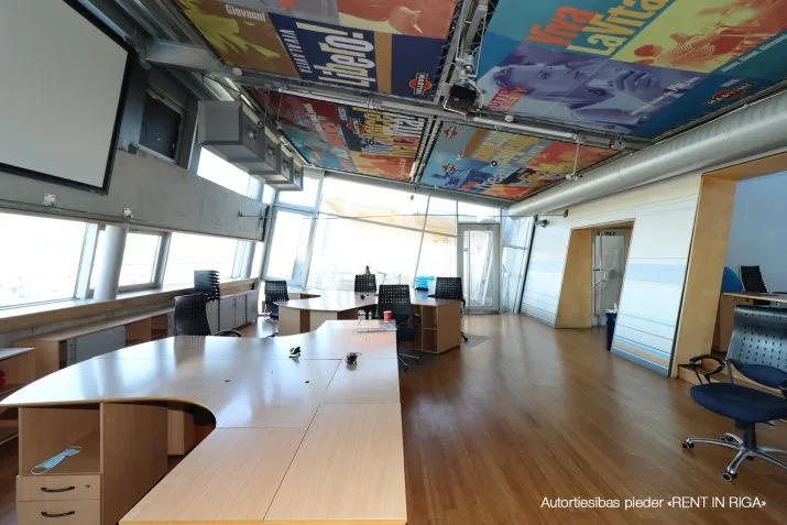 commercial premises For Rent, Zemzaru street 1, Rīga, Kreisais krasts, Šampēteris / 19 000 € 14