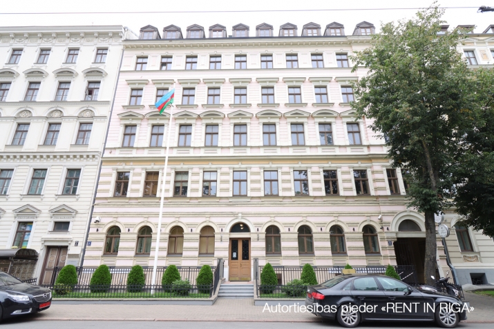 Аренда квартиры, Raiņa bulvāris 2, Rīga, Labais krasts, Centrs / 650 € 15