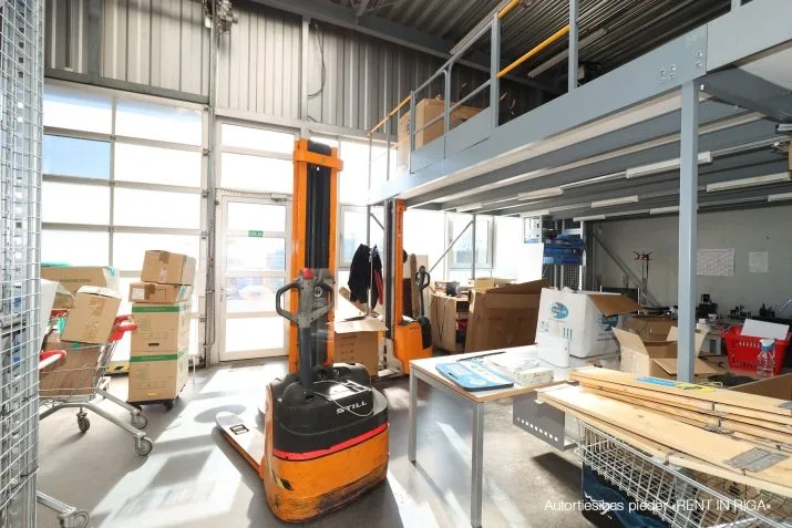 Warehouse facilities For Rent, Zemzaru street 1, Rīga, Kreisais krasts, Šampēteris / 19 000 € 9