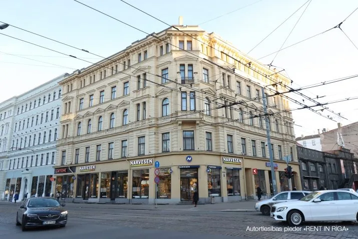 Merķeļa iela 2 1