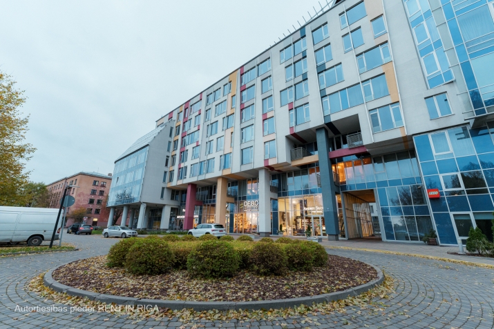 Pārdod dzīvokli, Republikas laukums iela 3, Rīga, Labais krasts, Centrs / 139 000 € 21