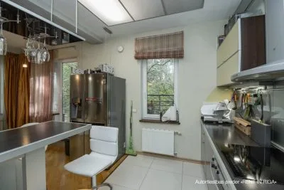 Pārdod dzīvokli, Jūrkalnes iela 87, Rīga, Kreisais krasts, Šampēteris / 275 000 € 10