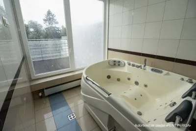 Pārdod dzīvokli, Jūrkalnes iela 87, Rīga, Kreisais krasts, Šampēteris / 275 000 € 30