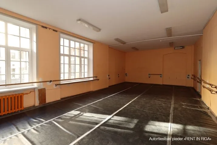 Izīrē namīpašums, Brīvības iela 70, Rīga, Labais krasts, Centrs / 2 500 € 28
